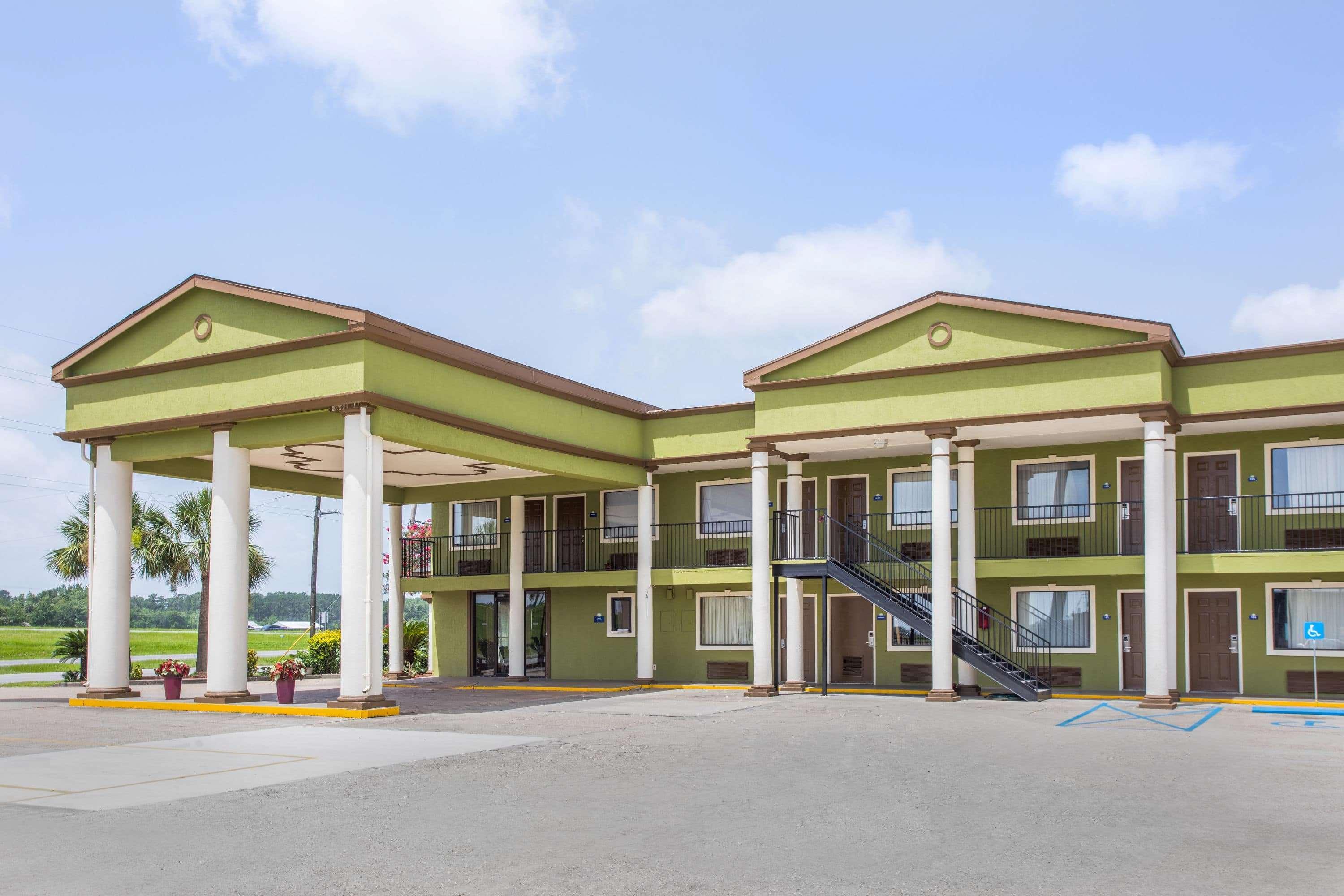 Days Inn By Wyndham Crowley Exterior foto
